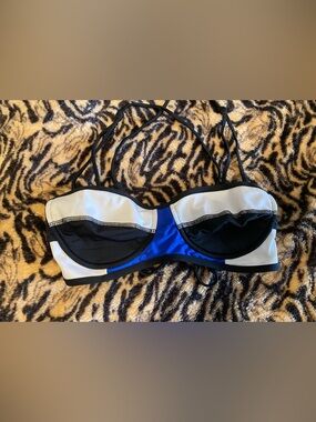 Calavera Colorblock Blue, Black & White Bikini Top